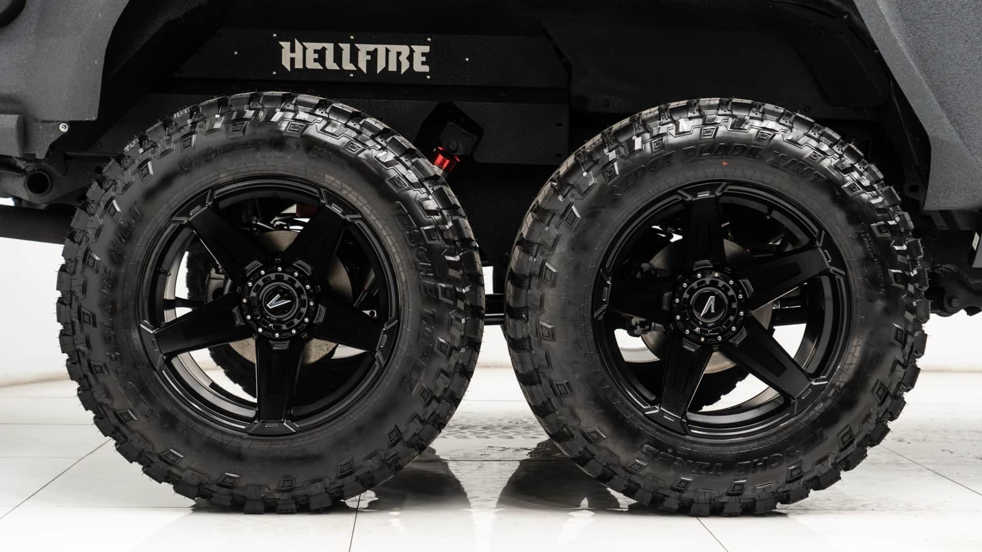 2025 APOCALYPSE HELLFIRE 6X6