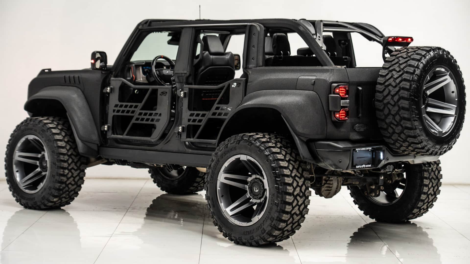 2022 FORD BRONCO