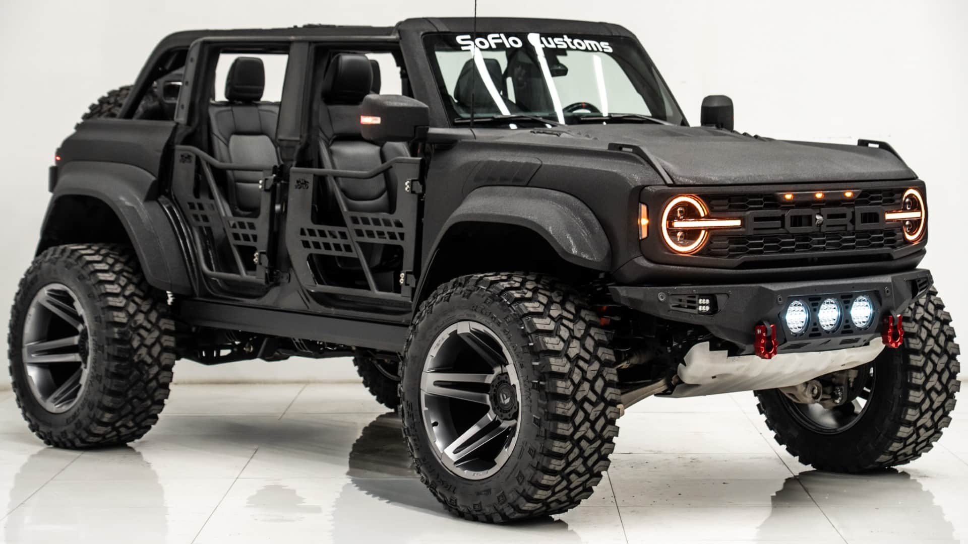 2022 FORD BRONCO