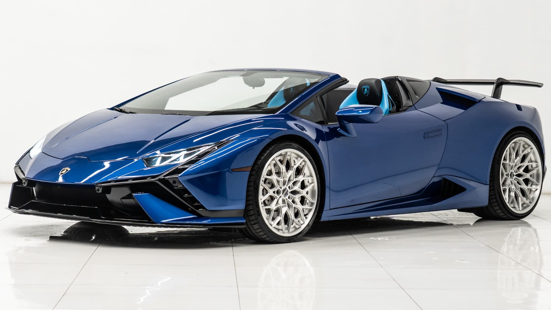 2017 LAMBORGHINI HURACAN