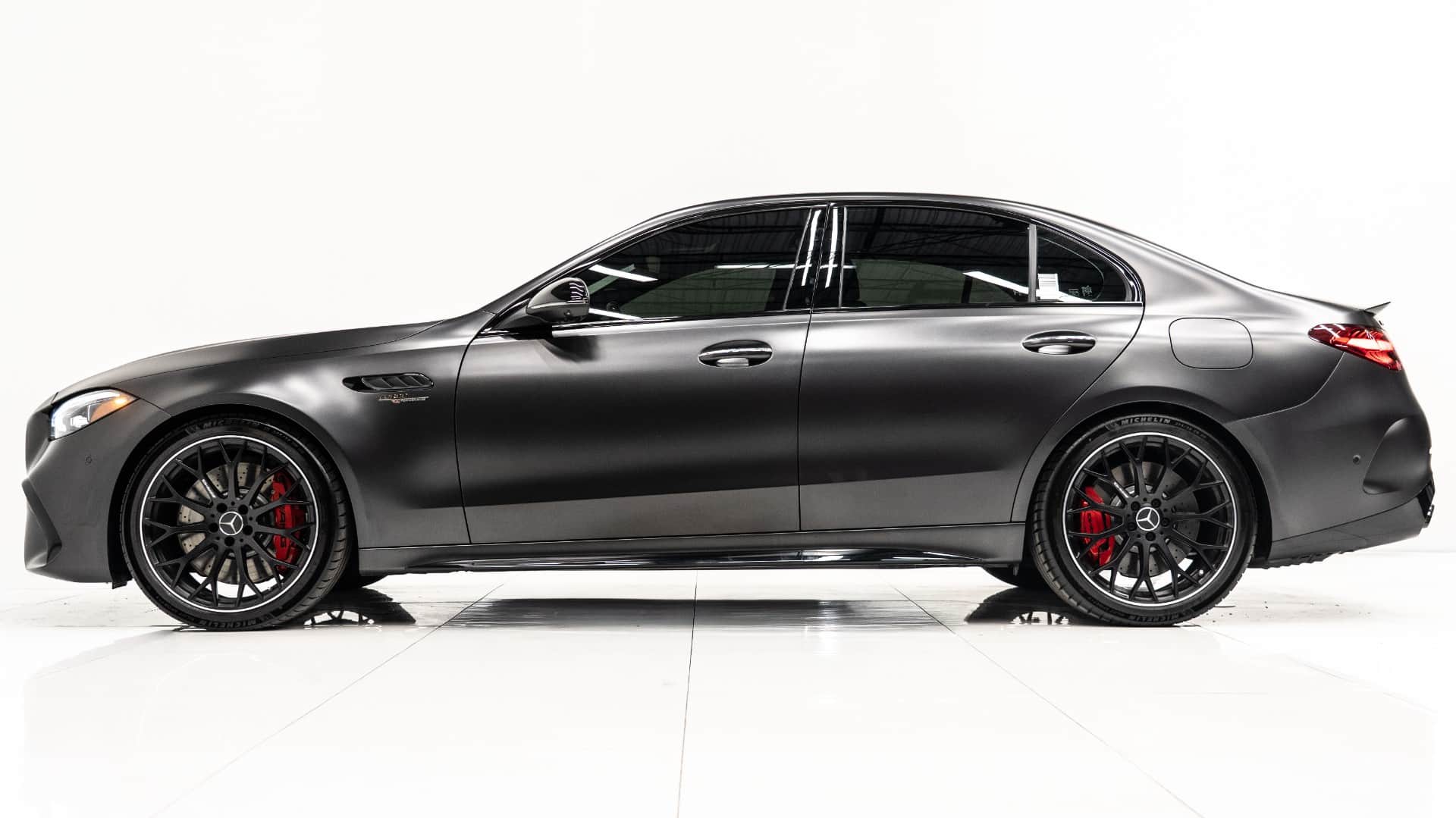 2025 MERCEDES-BENZ C-CLASS