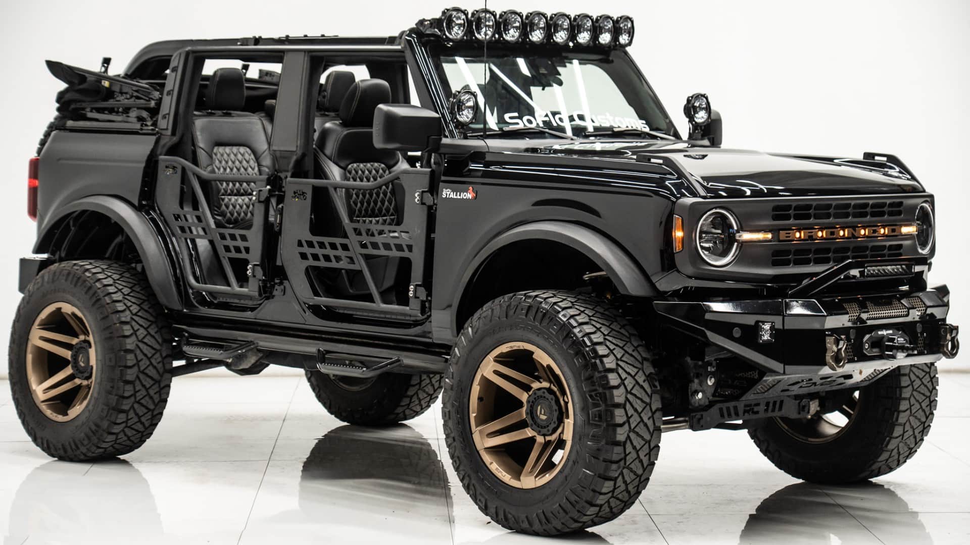 2022 FORD BRONCO