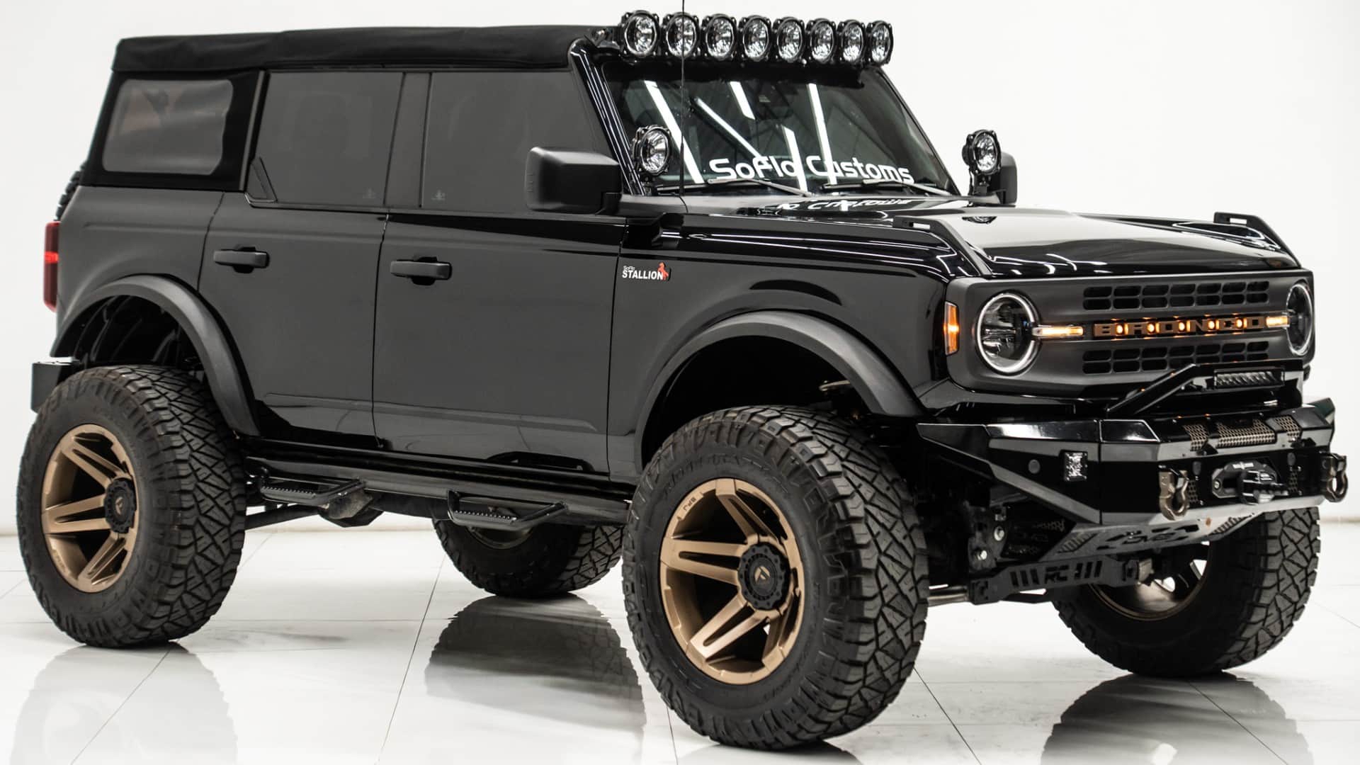 2022 FORD BRONCO