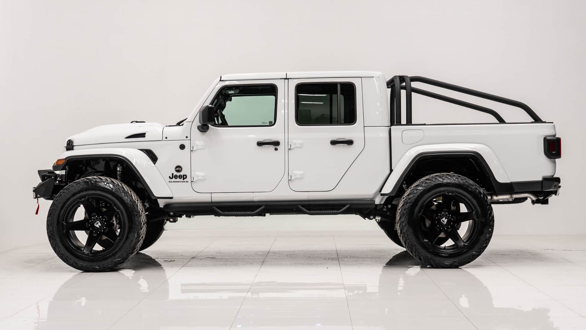 2025 JEEP GLADIATOR