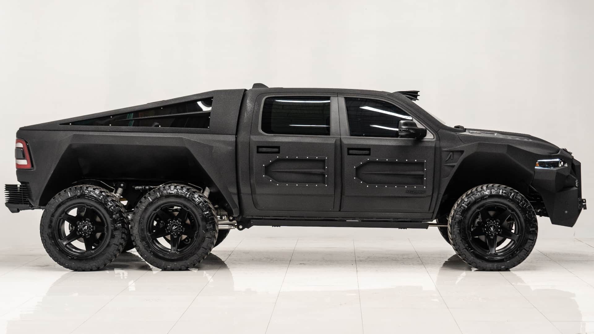 2024 APOCALYPSE JUGGERNAUT 6X6