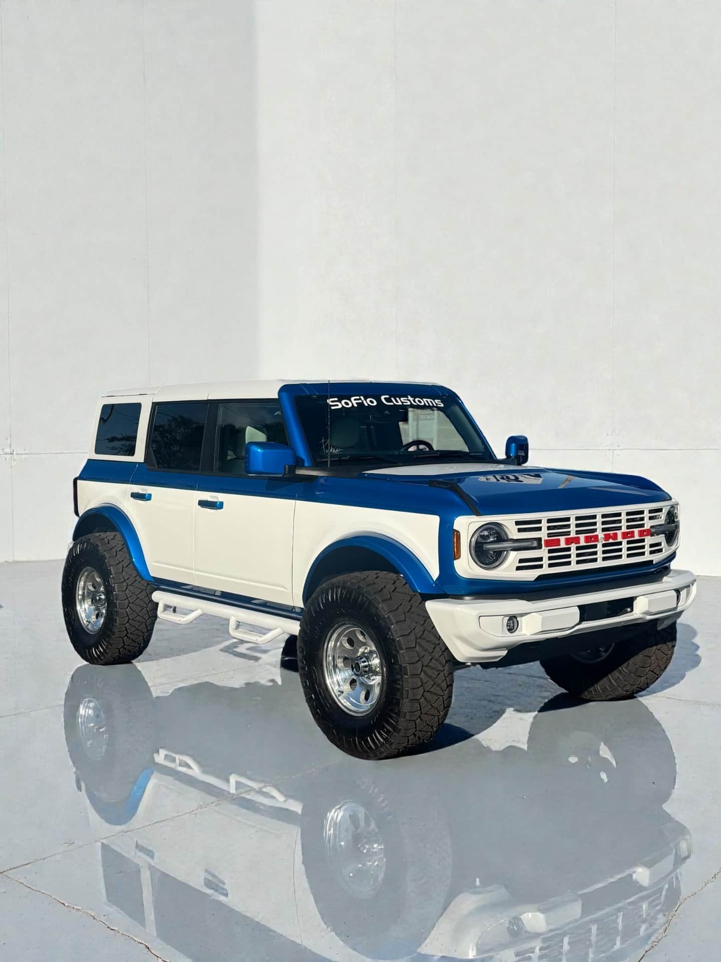 2023 FORD BRONCO