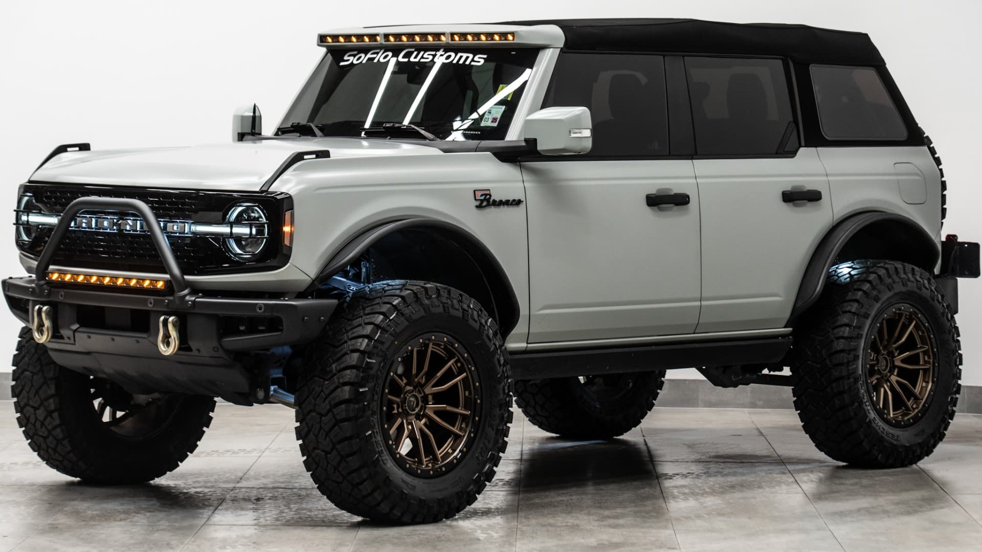 2022 FORD BRONCO