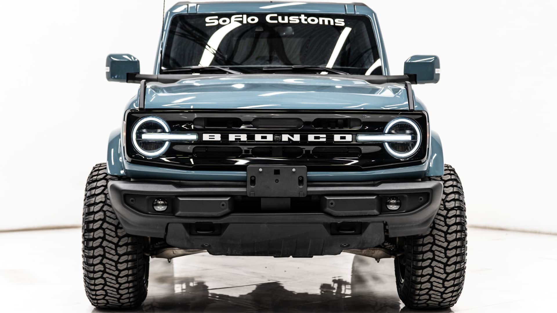 2023 FORD BRONCO