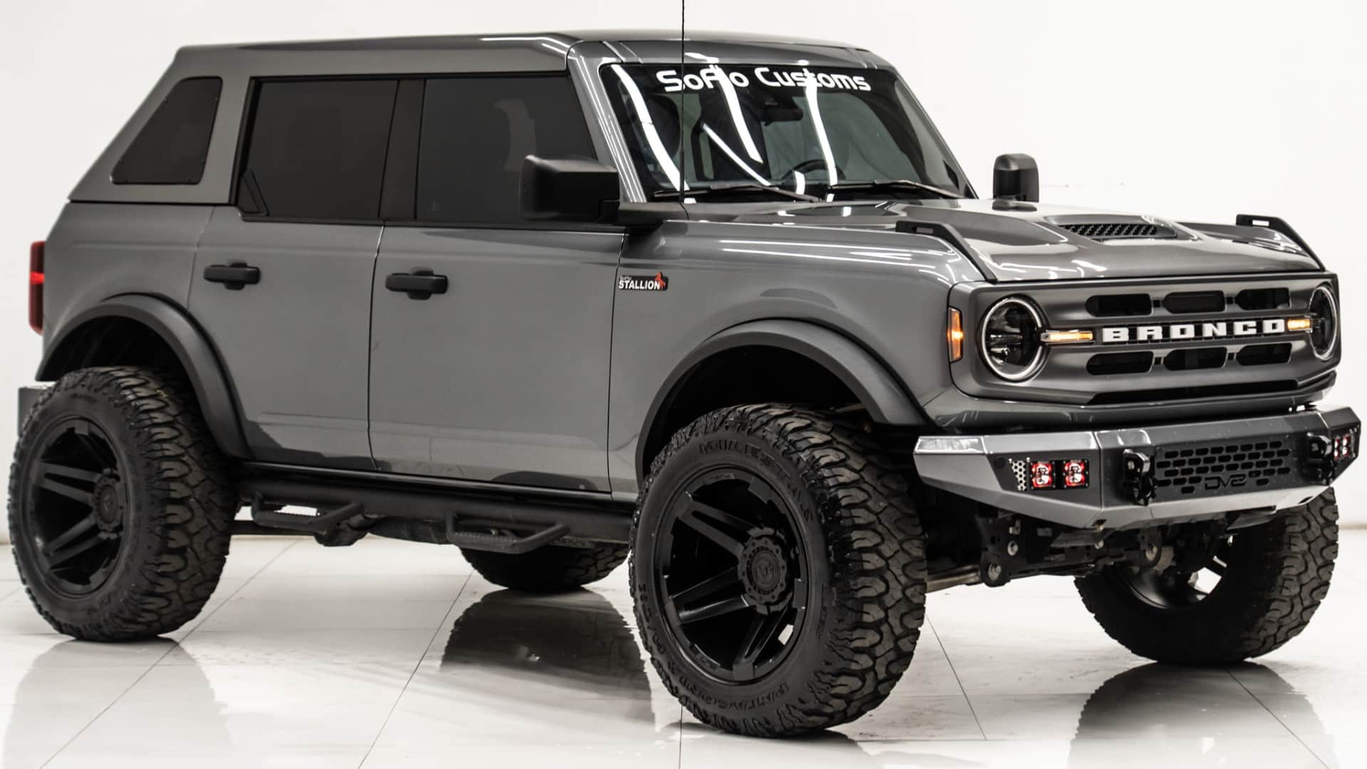 2023 FORD BRONCO