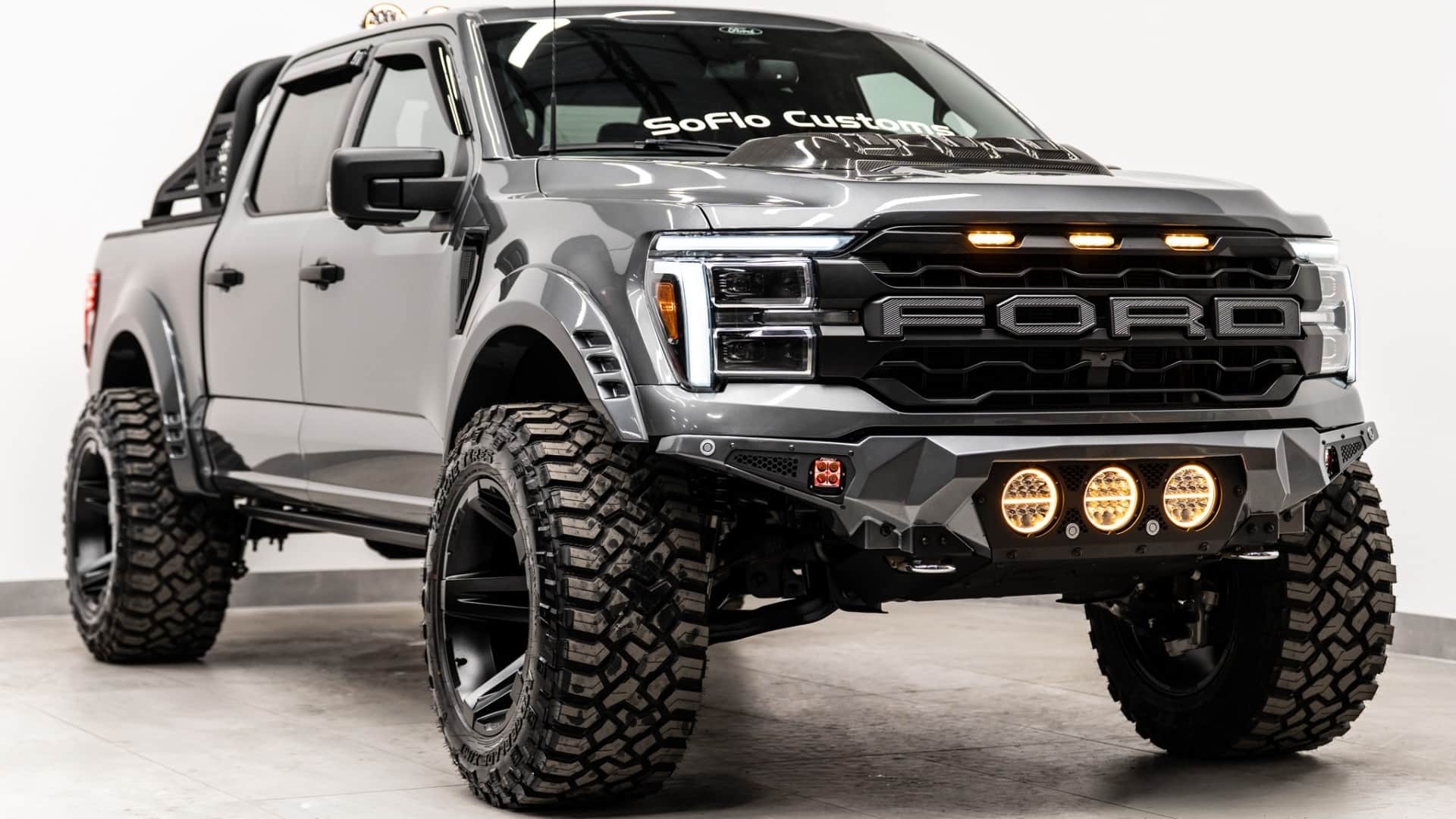2024 FORD F-150 LARIAT