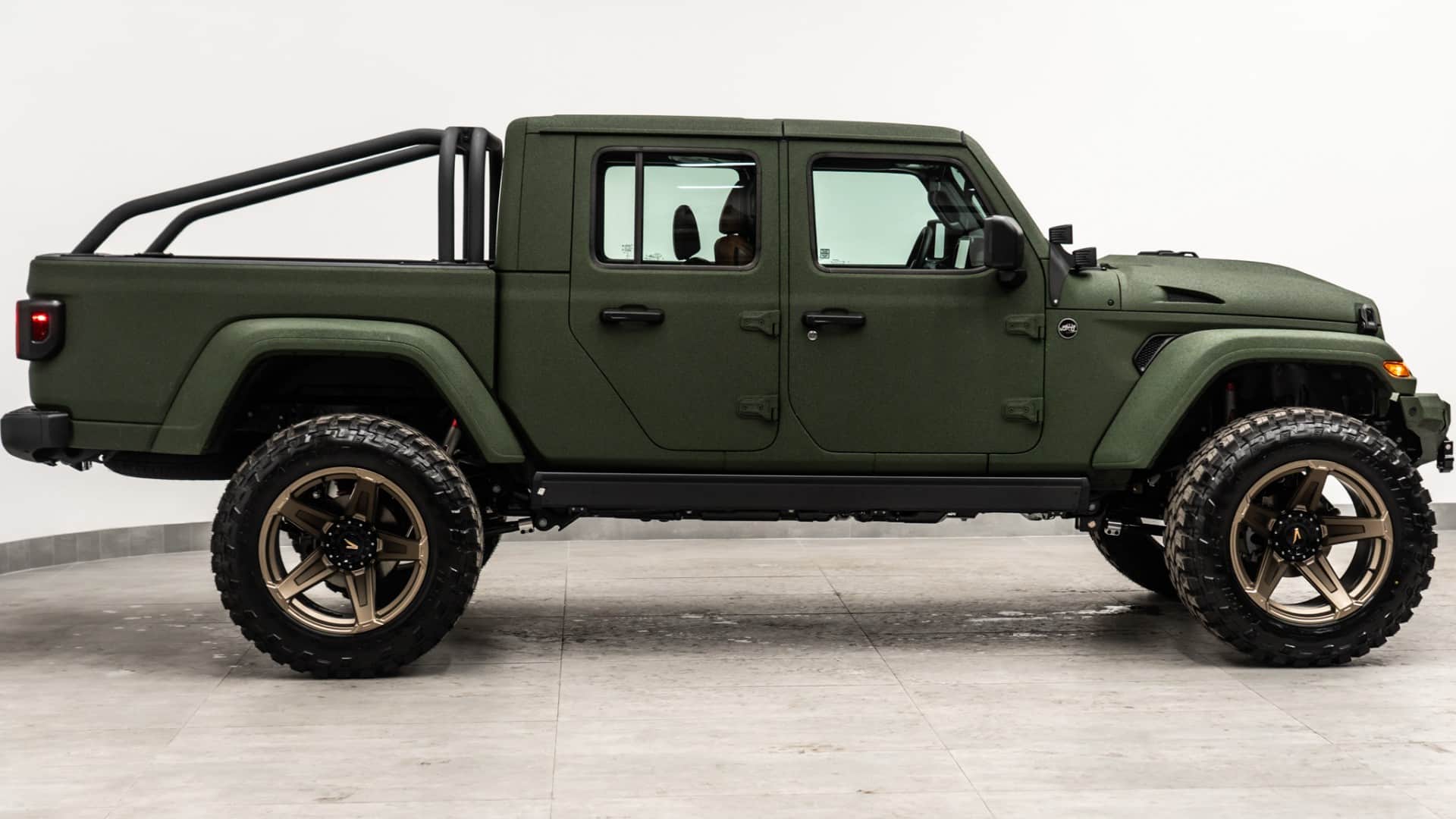 2025 JEEP GLADIATOR