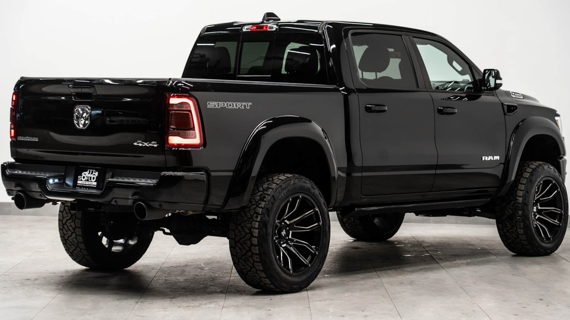 2021 RAM 1500 BIG HORN