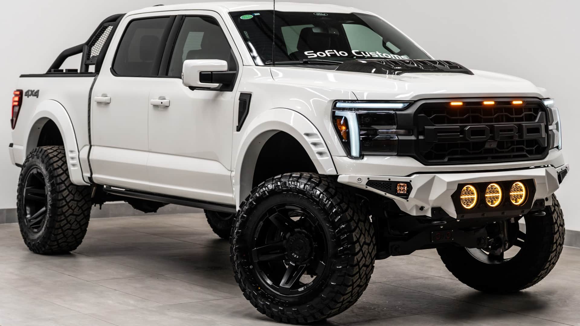 2025 FORD F-150 LARIAT