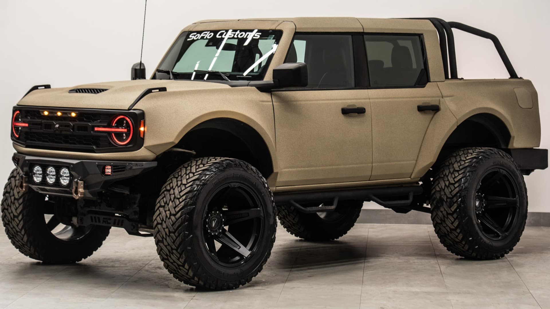 2023 FORD BRONCO