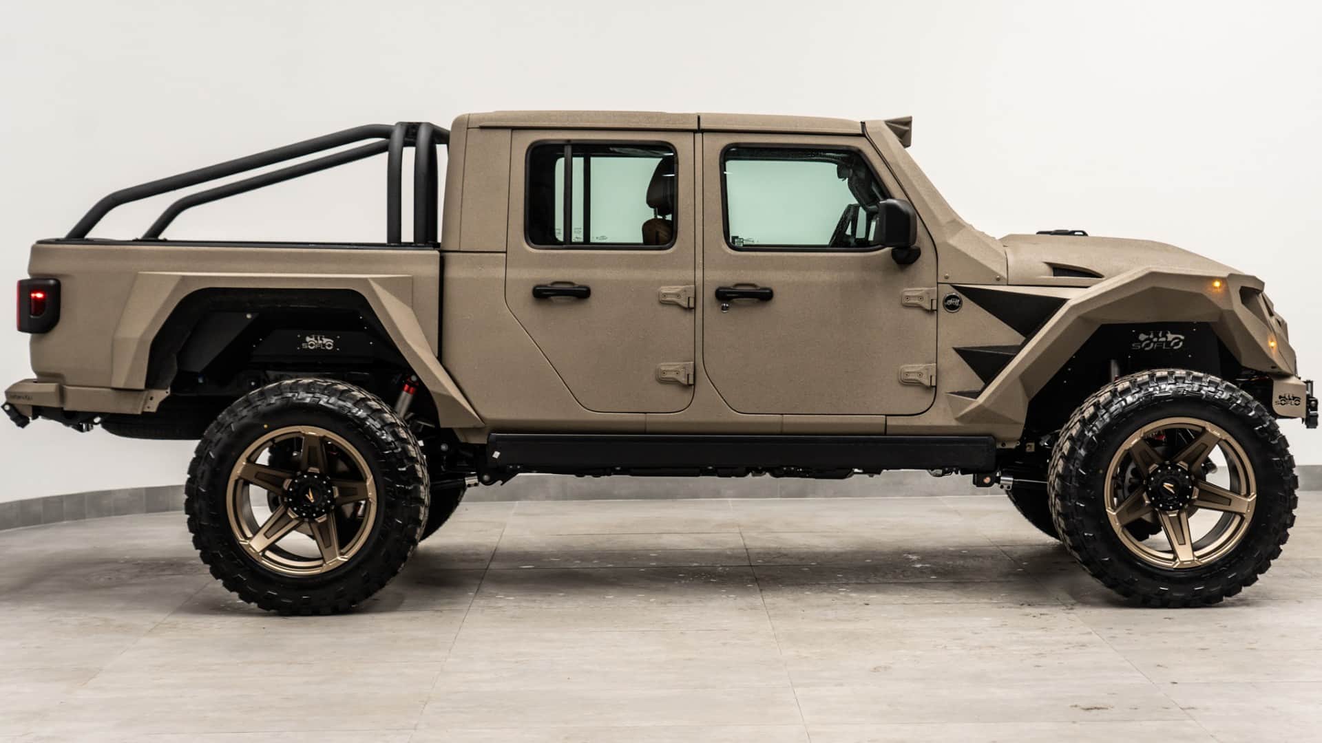 2025 JEEP GLADIATOR
