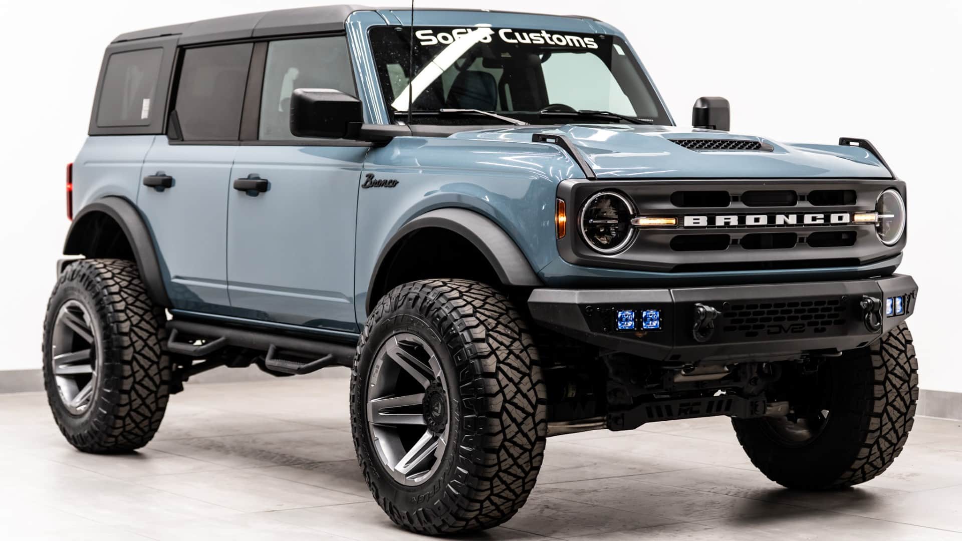 2023 FORD BRONCO