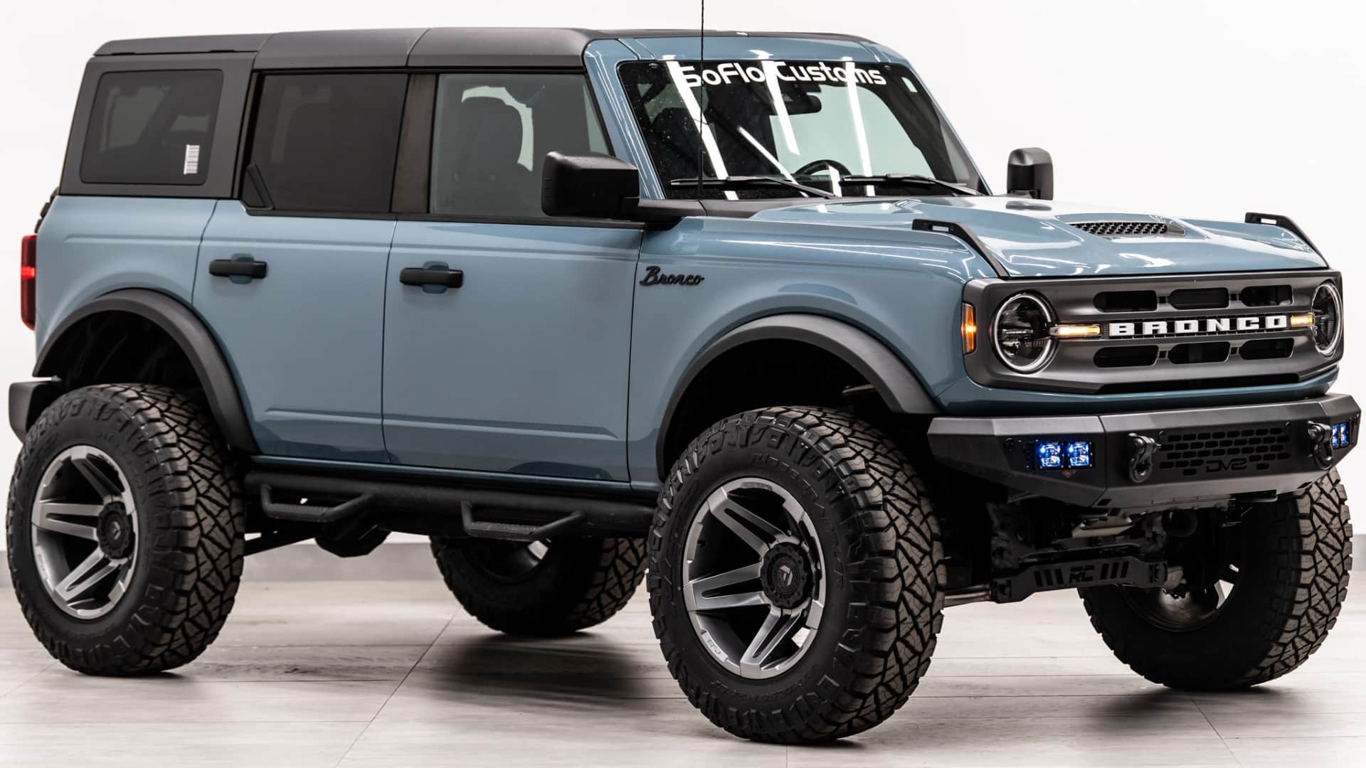 2023 FORD BRONCO