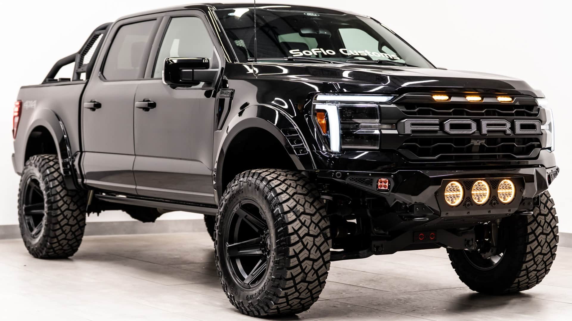 2025 FORD F-150 LARIAT