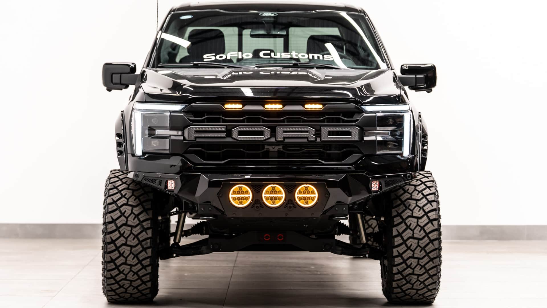 2025 FORD F-150 LARIAT