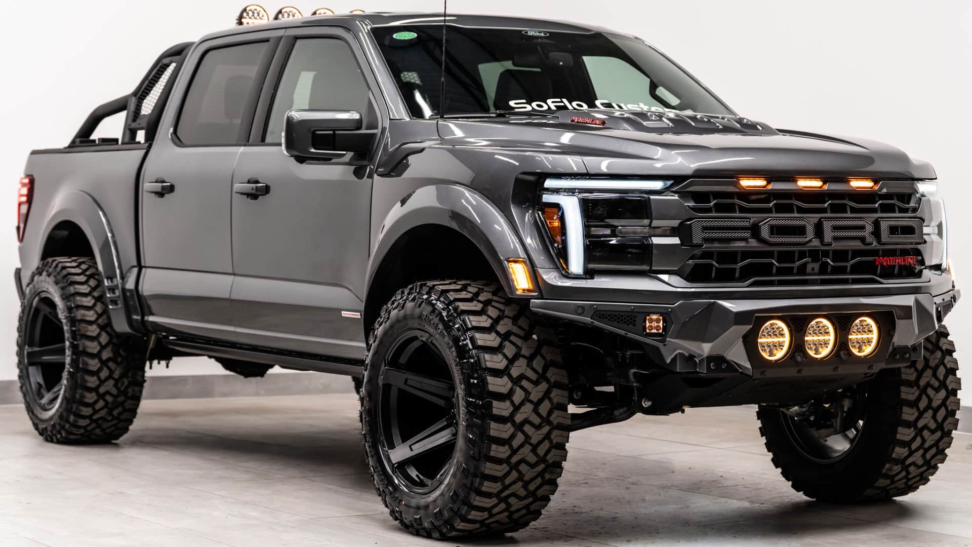 2025 FORD F-150 4X4 LARIAT