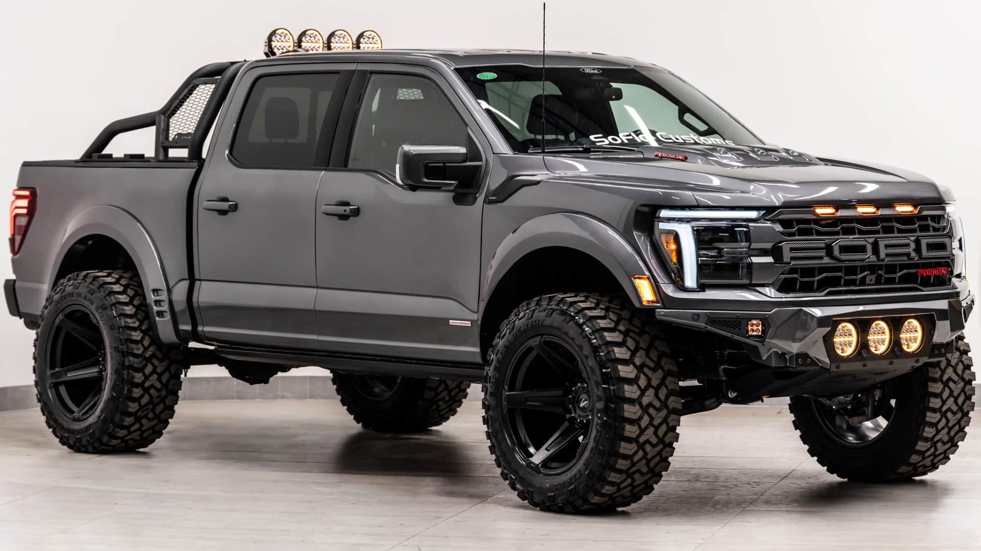 2025 FORD F-150 4X4 LARIAT