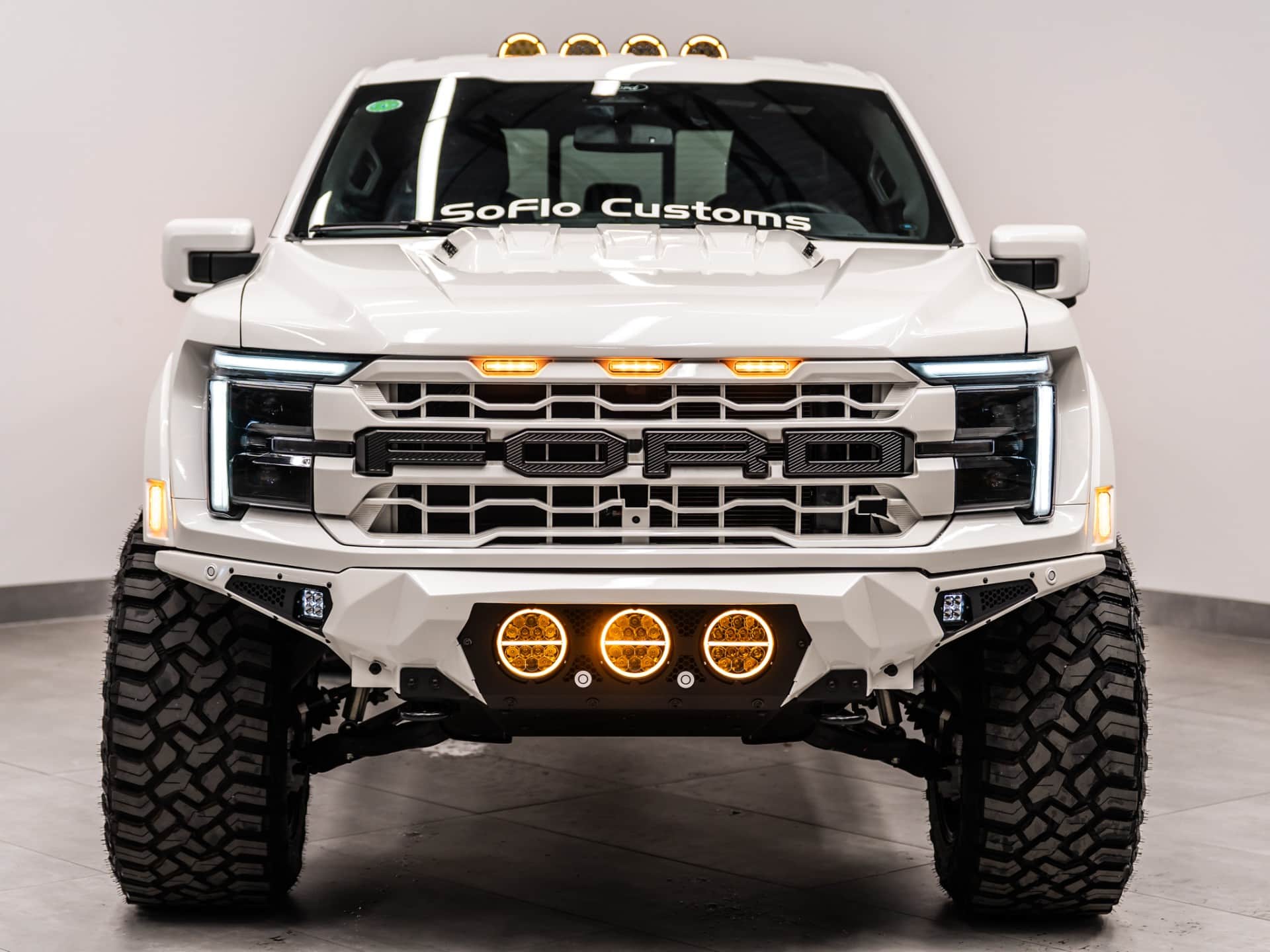 2025 FORD F-150 4X4 LARIAT