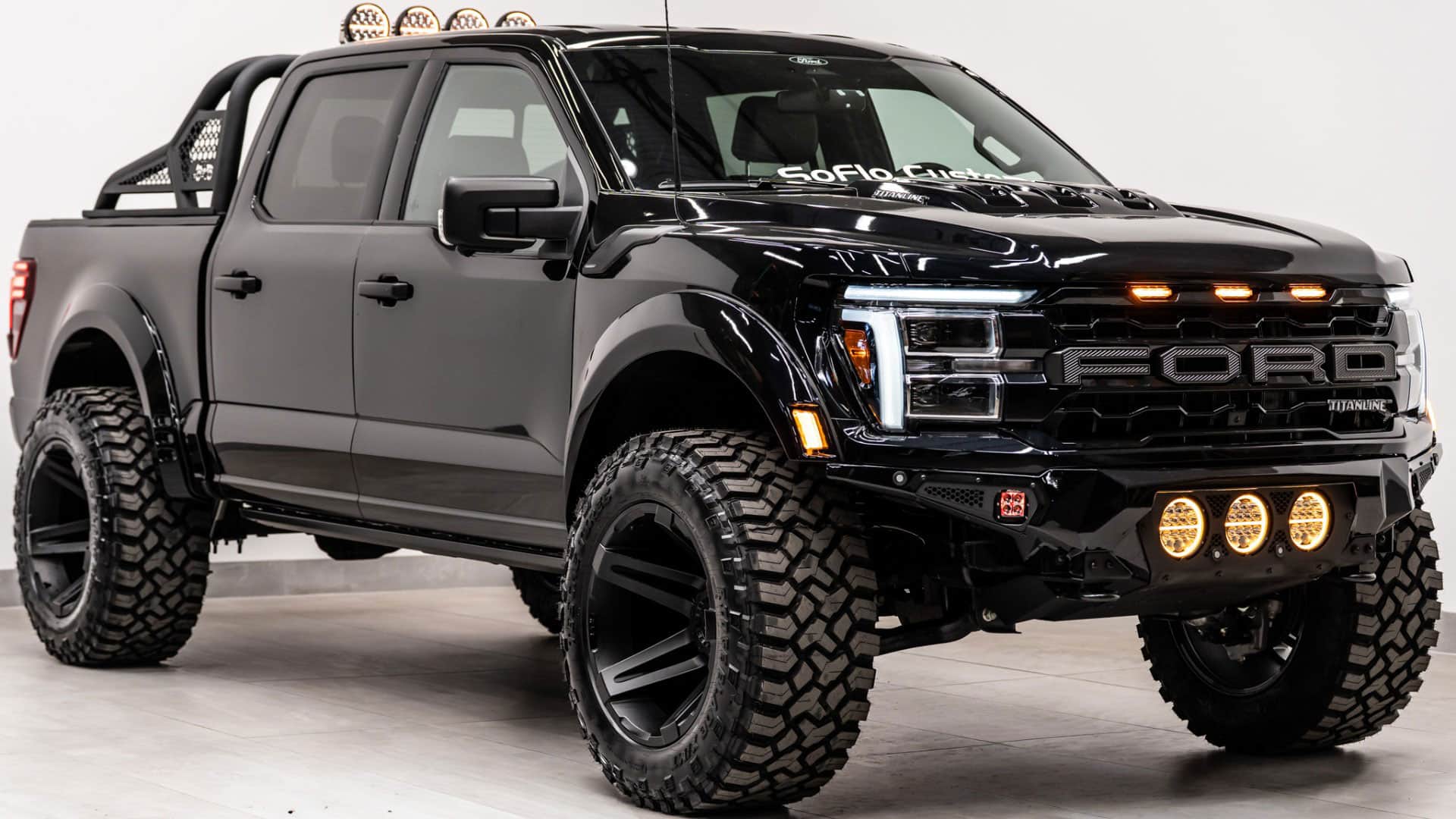 2025 FORD F-150 LARIAT