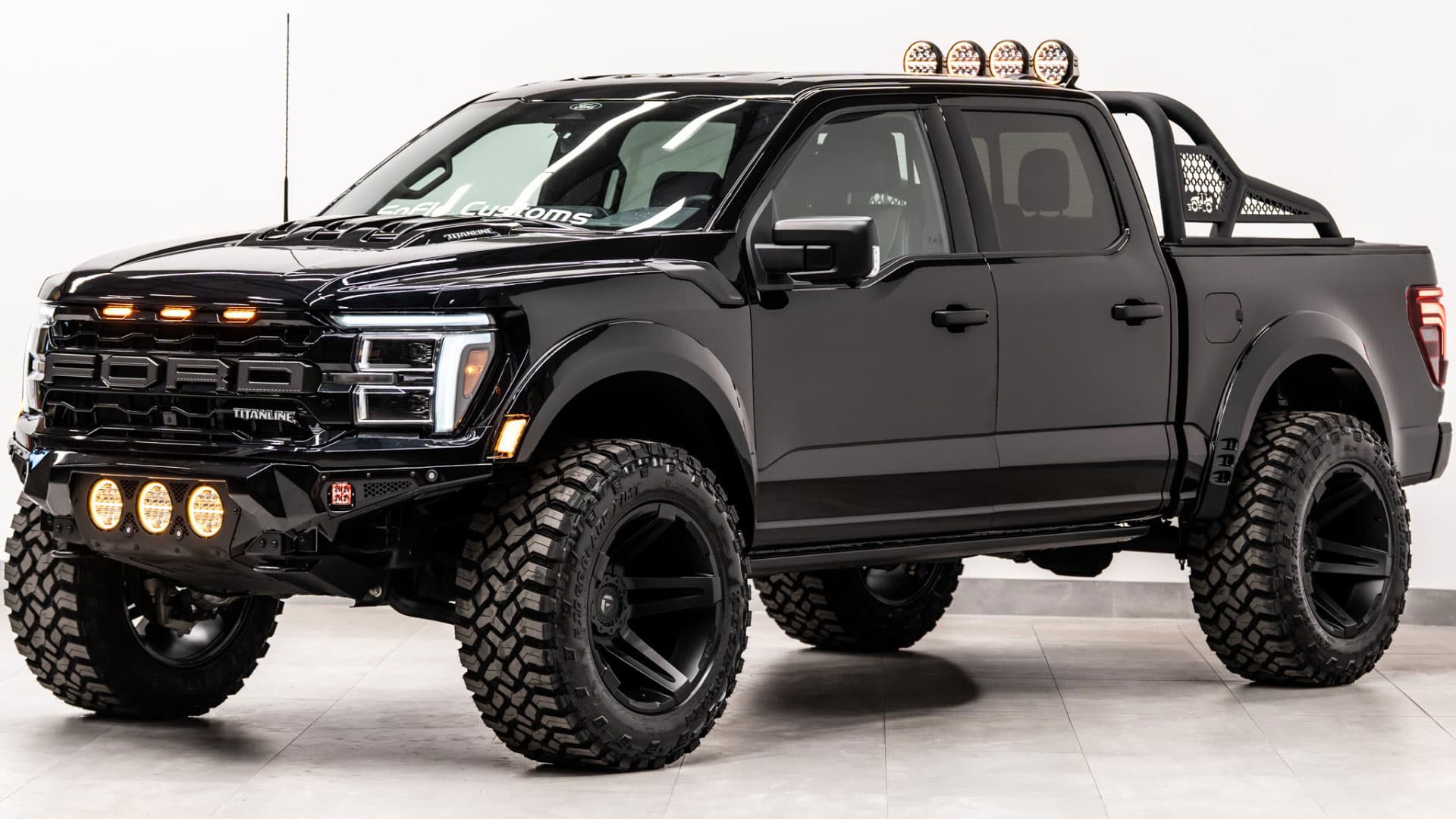 2025 FORD F-150 LARIAT