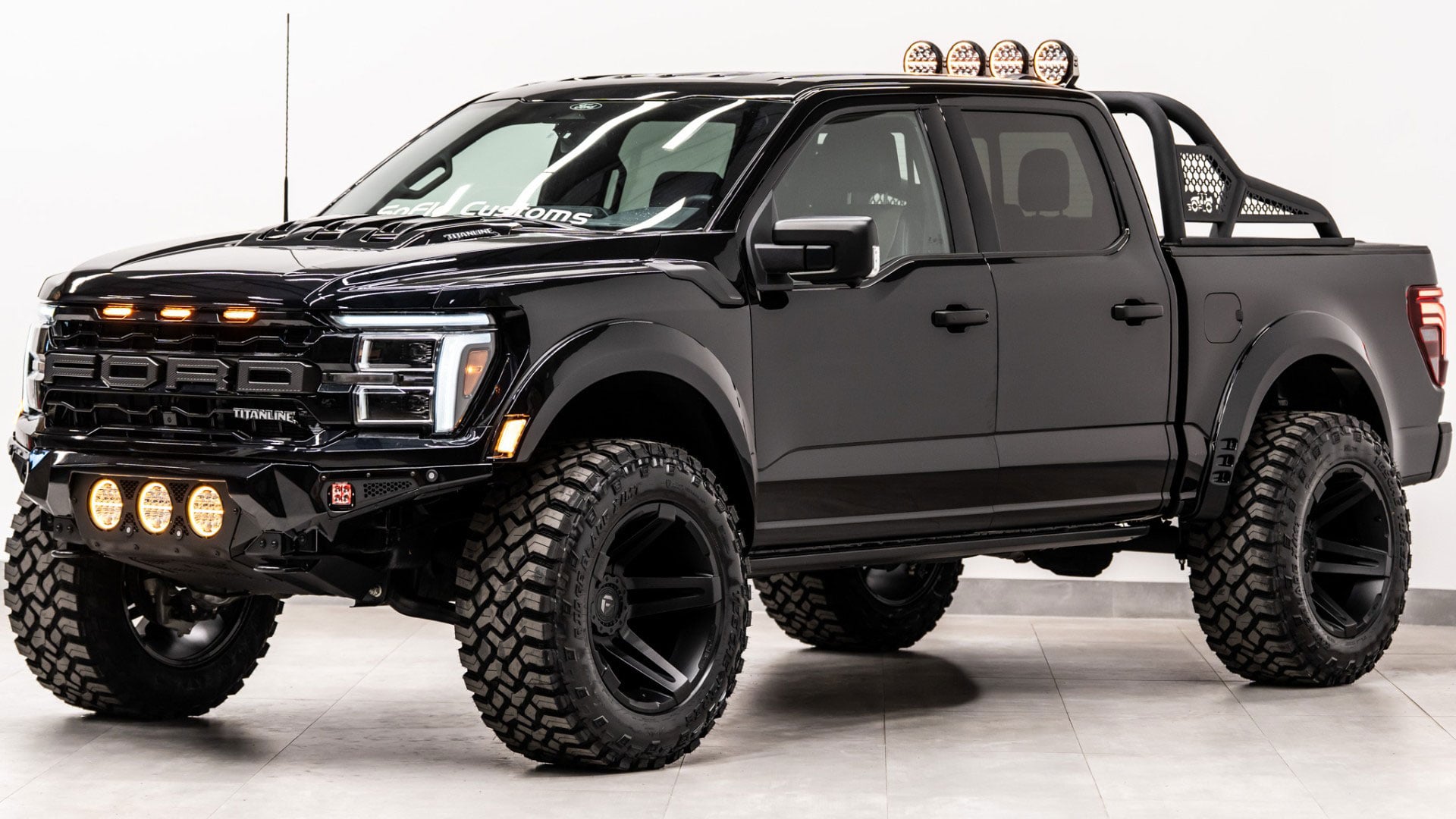 2025 FORD F-150 LARIAT