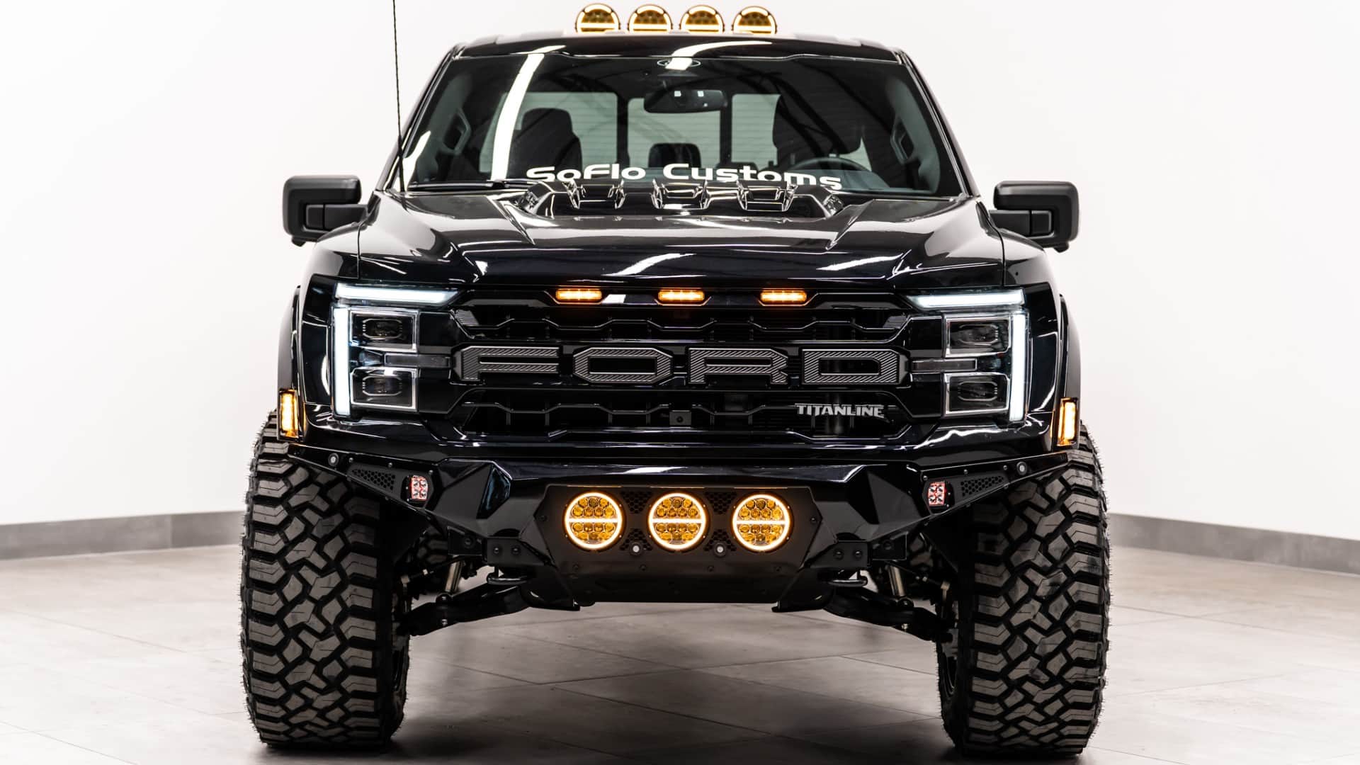 2025 FORD F-150 LARIAT