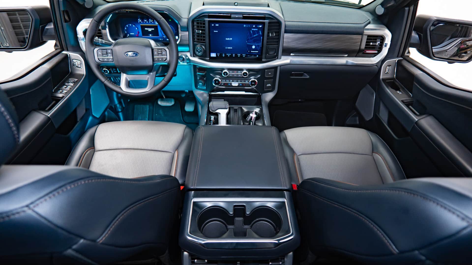 2025 FORD F-150 LARIAT