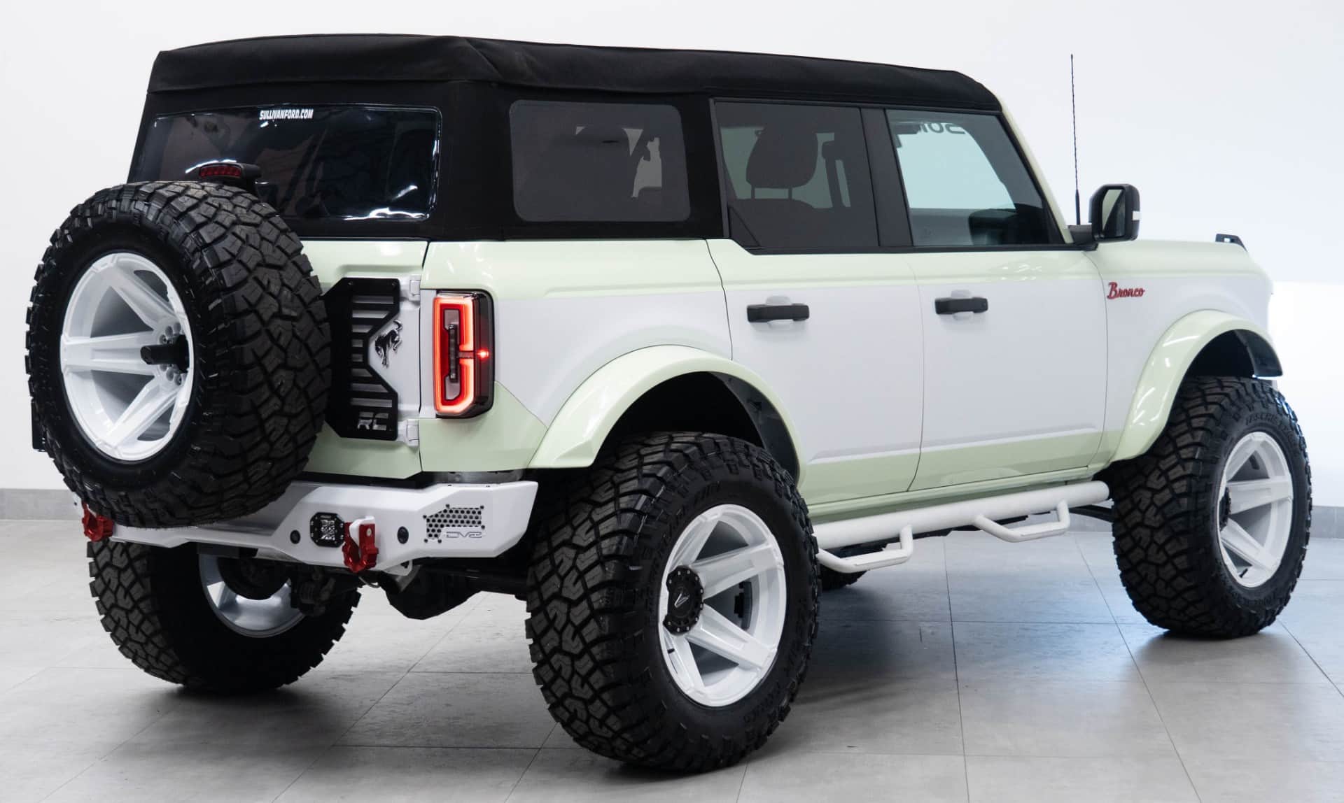 2025 FORD BRONCO