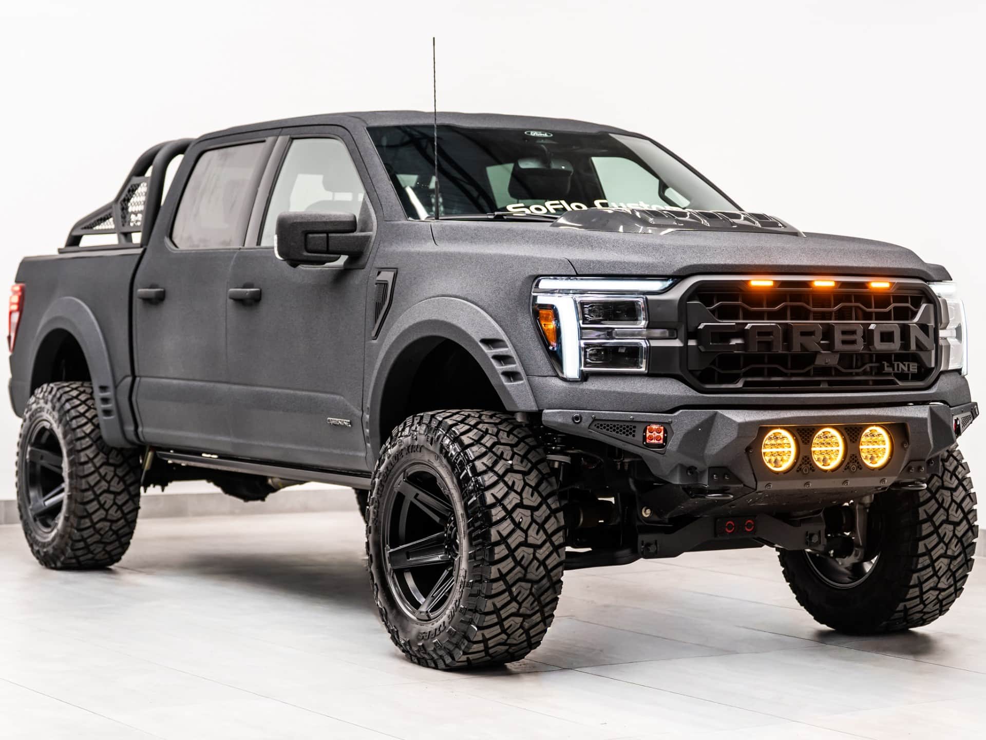 2025 FORD F-150 4X4 LARIAT