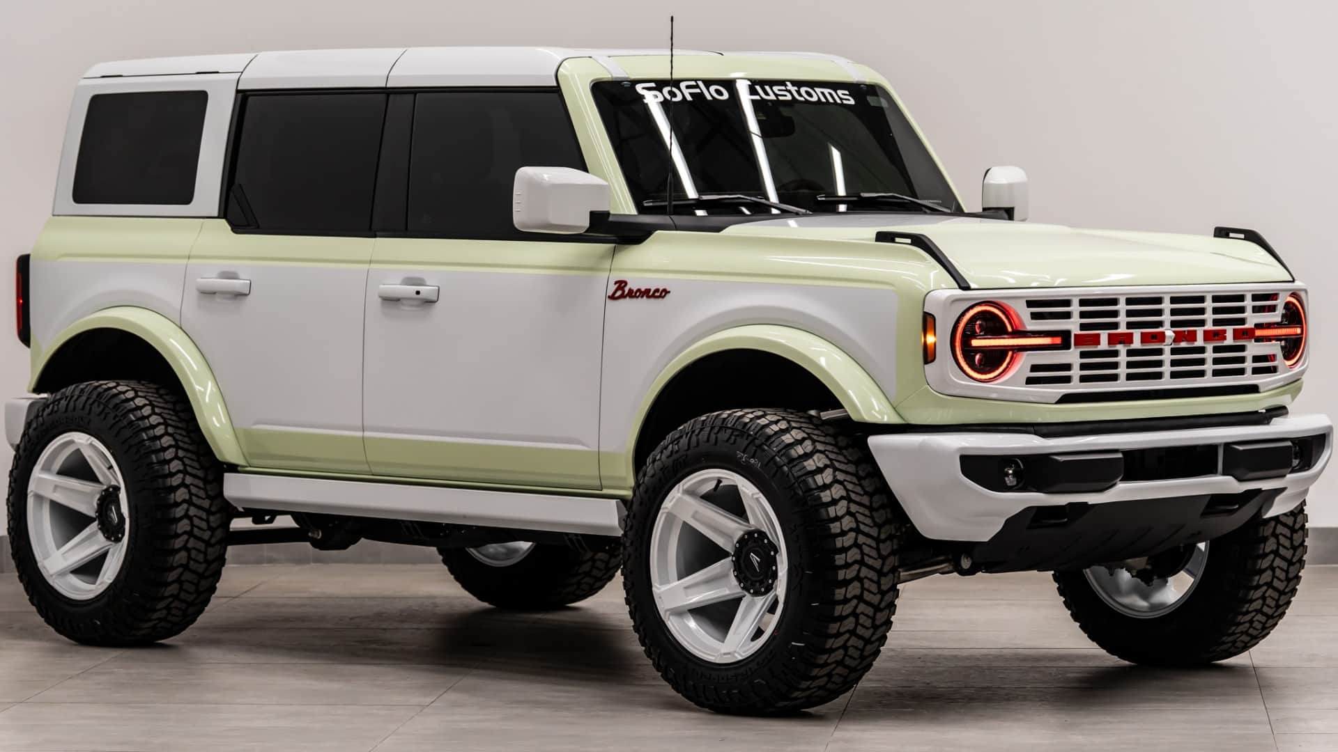 2025 FORD BRONCO