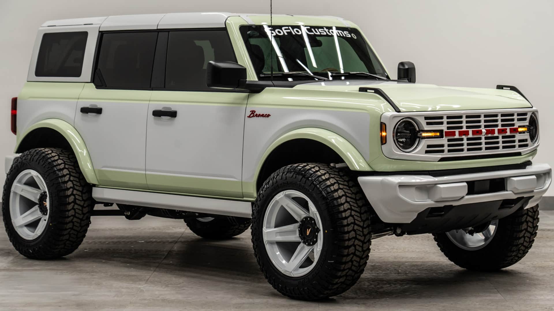 2025 FORD BRONCO