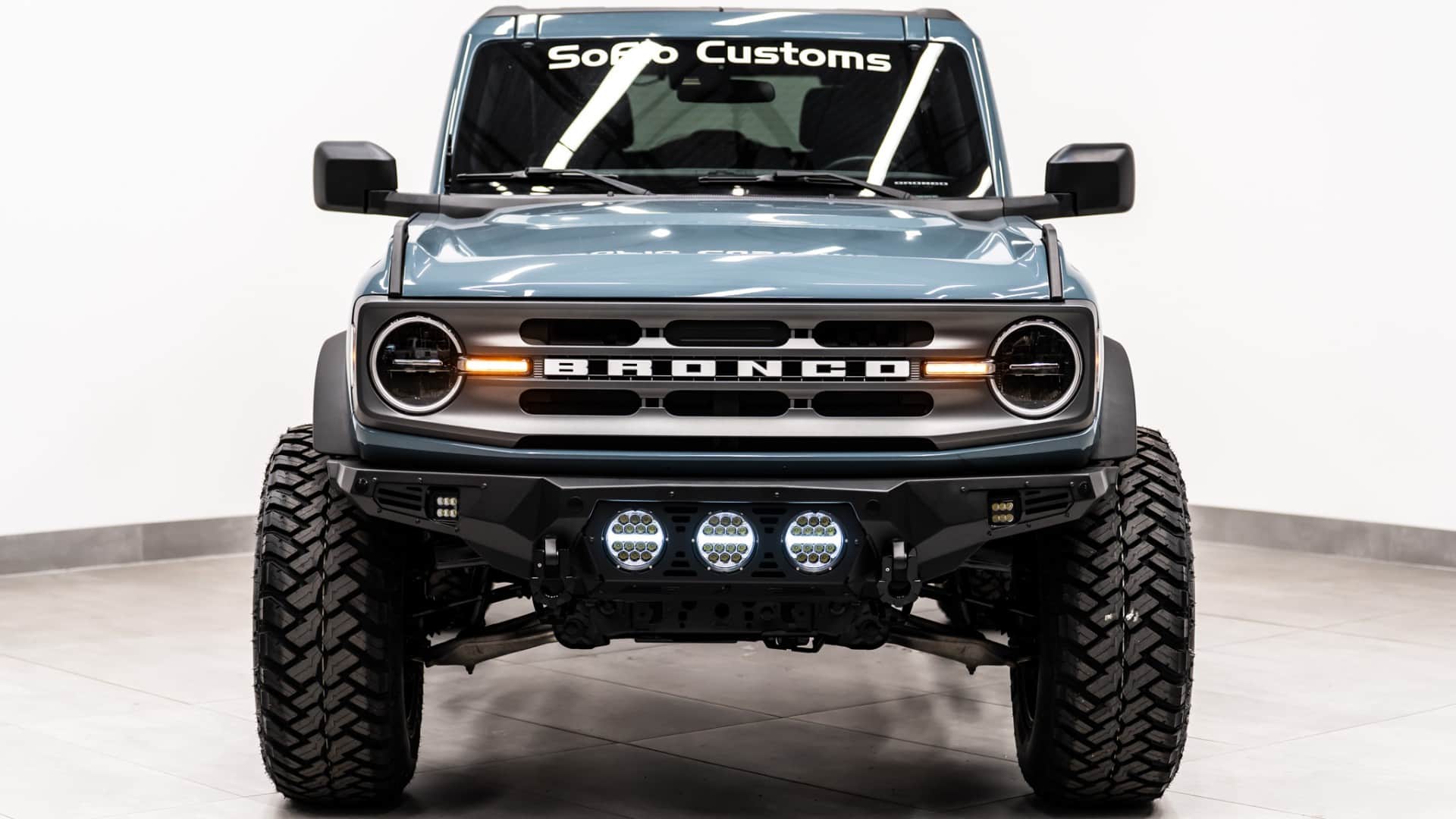 2021 FORD BRONCO