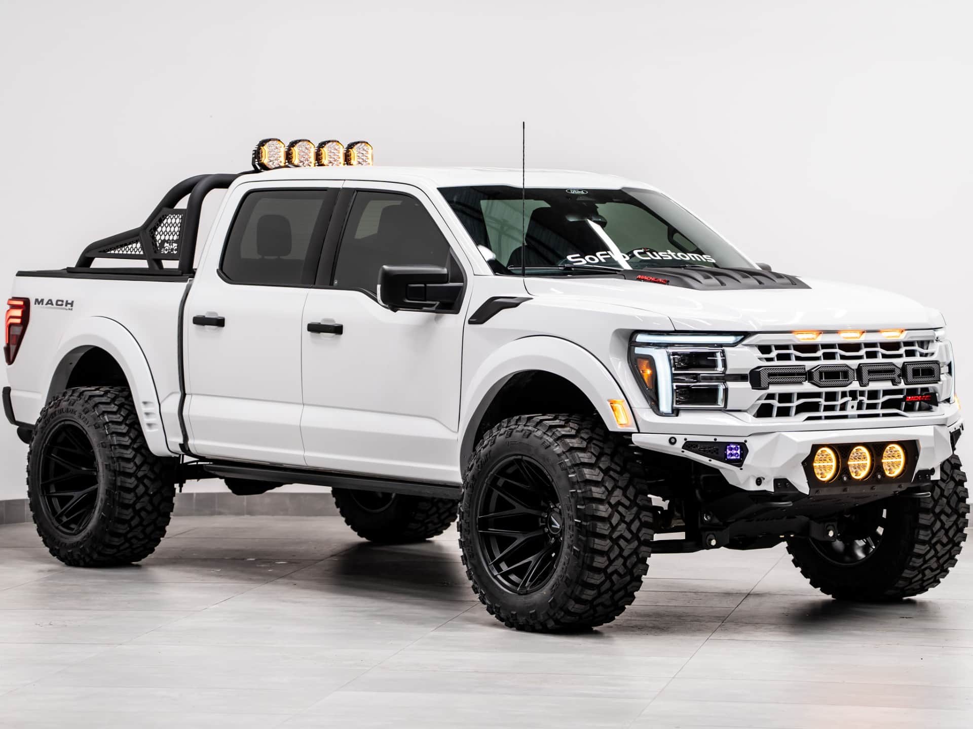 2025 FORD F-150 4X4 LARIAT