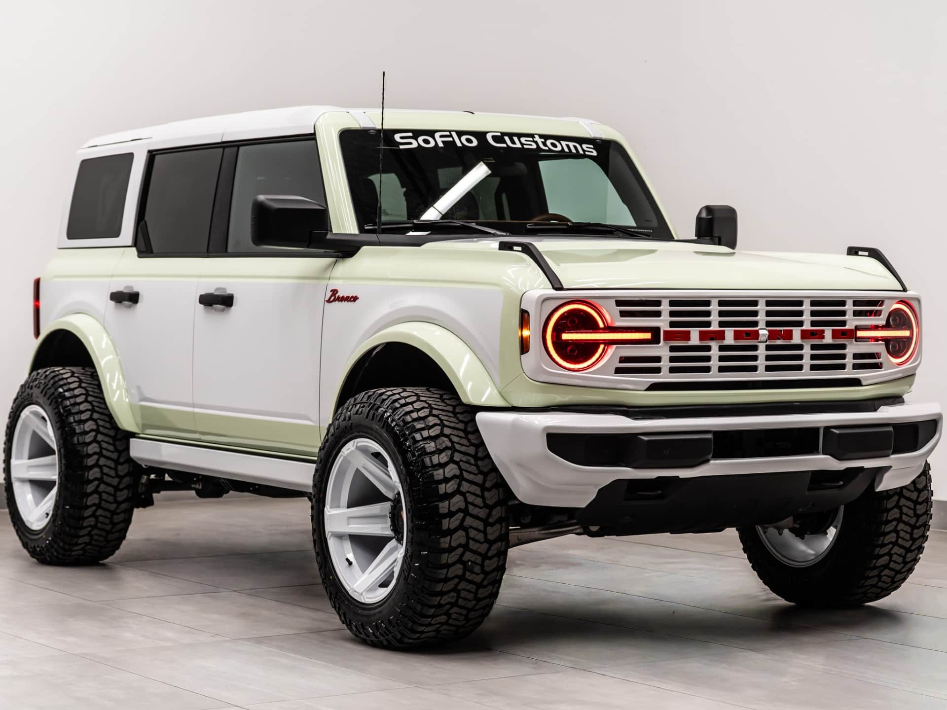2025 FORD BRONCO 4X4