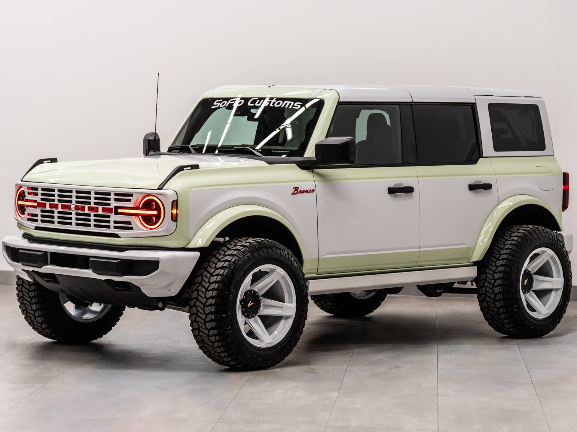 2025 FORD BRONCO 4X4
