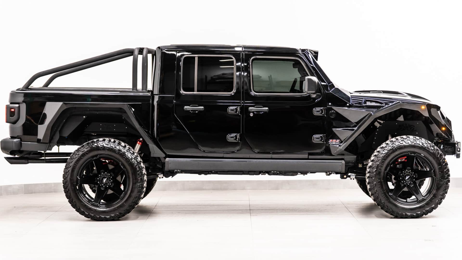 2025 JEEP GLADIATOR
