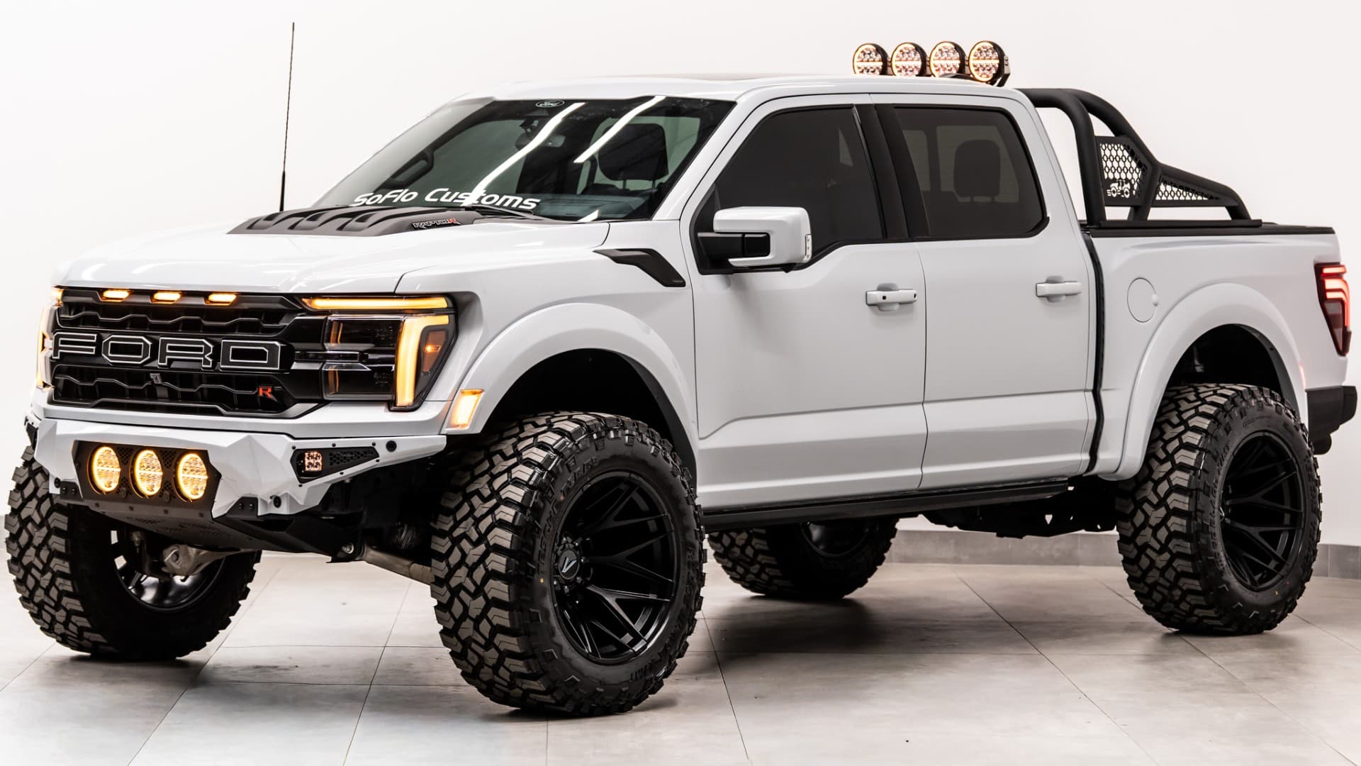 2025 FORD F-150 RAPTOR R
