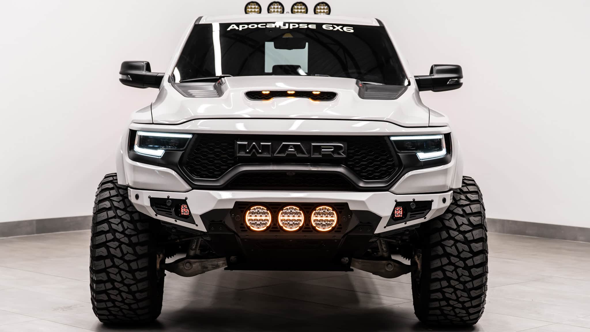 2023 APOCALYPSE WARLORD TRX