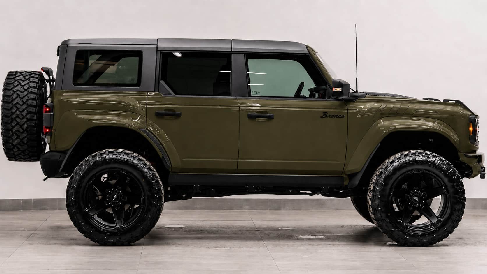 2024 FORD BRONCO