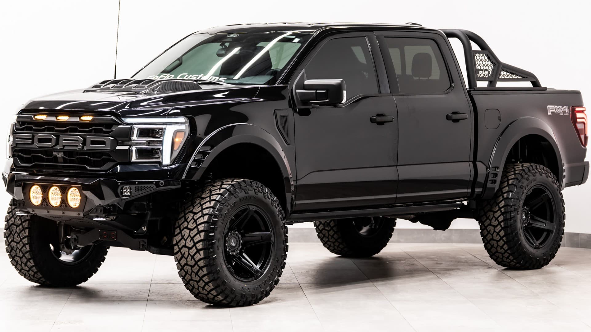 2024 FORD F-150 LARIAT