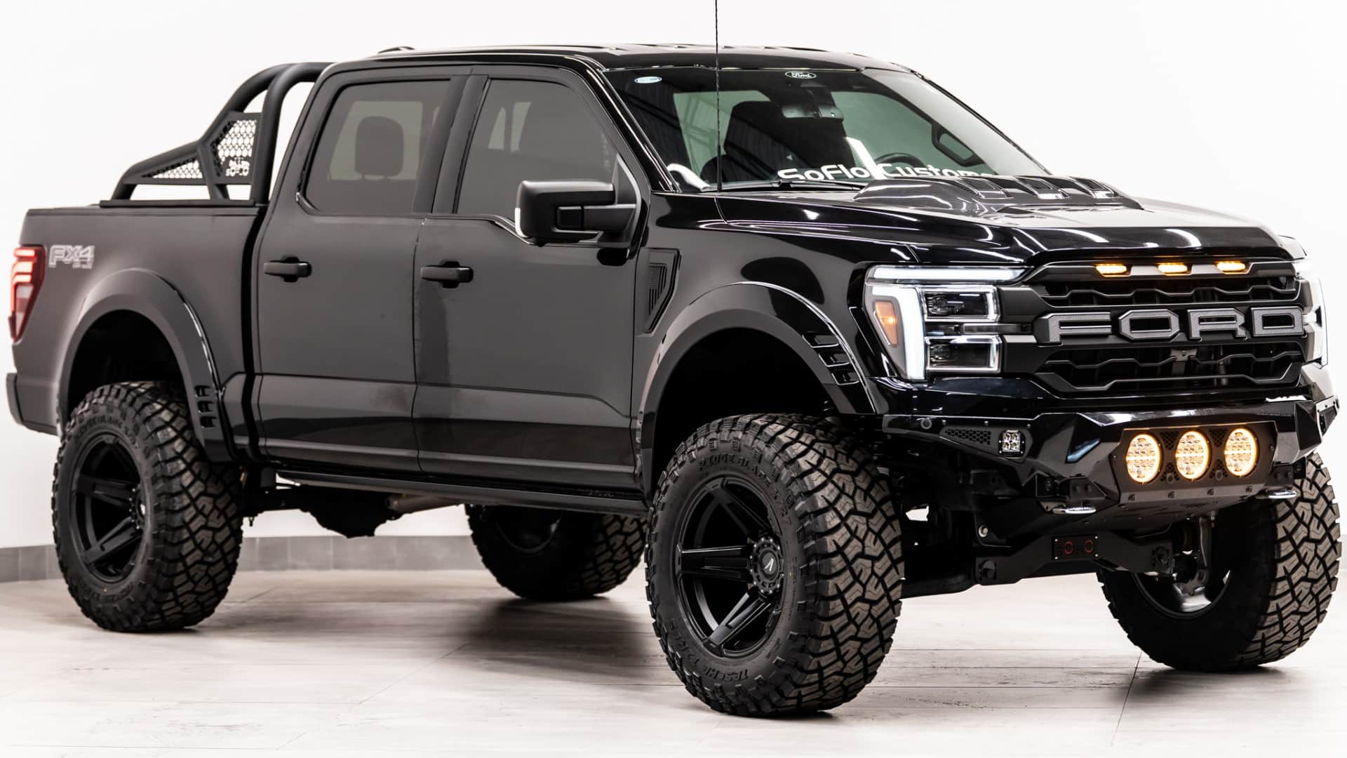 2024 FORD F-150 LARIAT