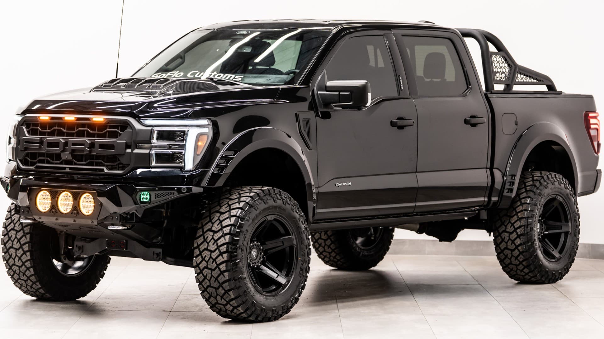 2024 FORD F-150 4X4 LARIAT