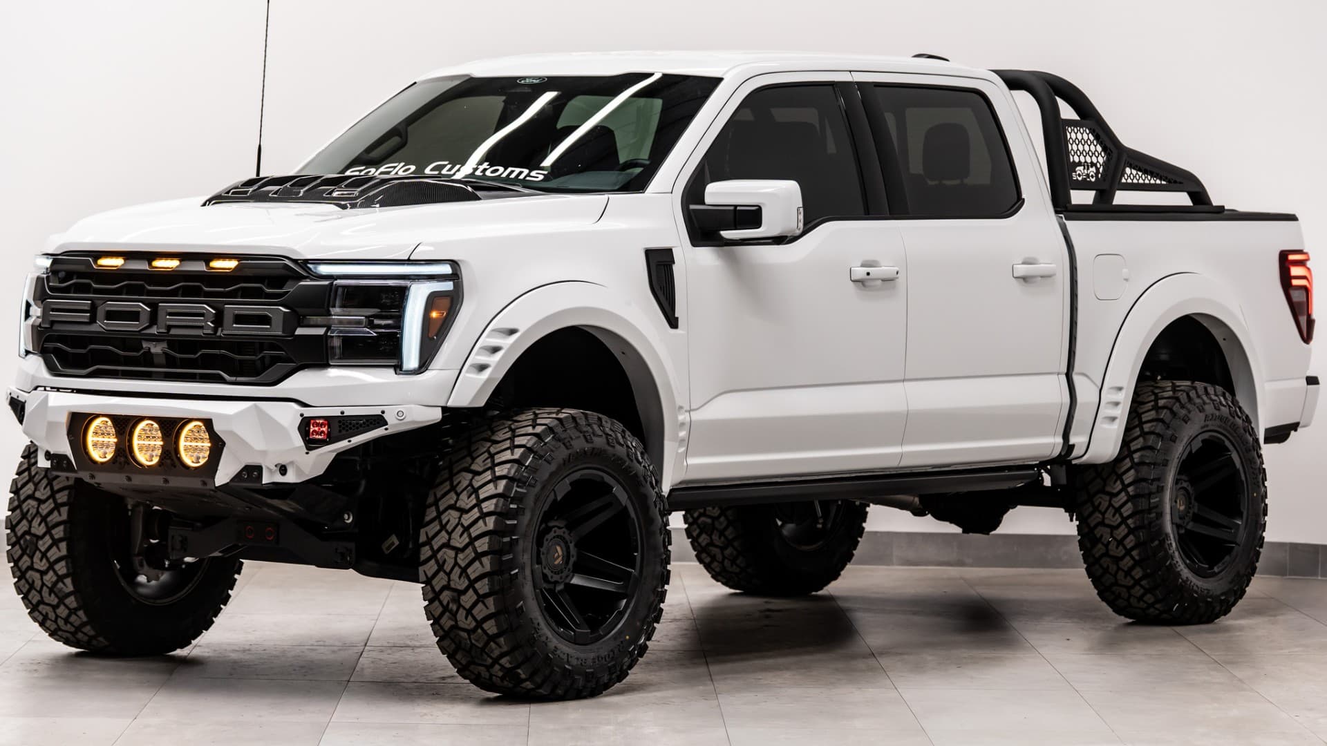 2025 FORD F-150 LARIAT