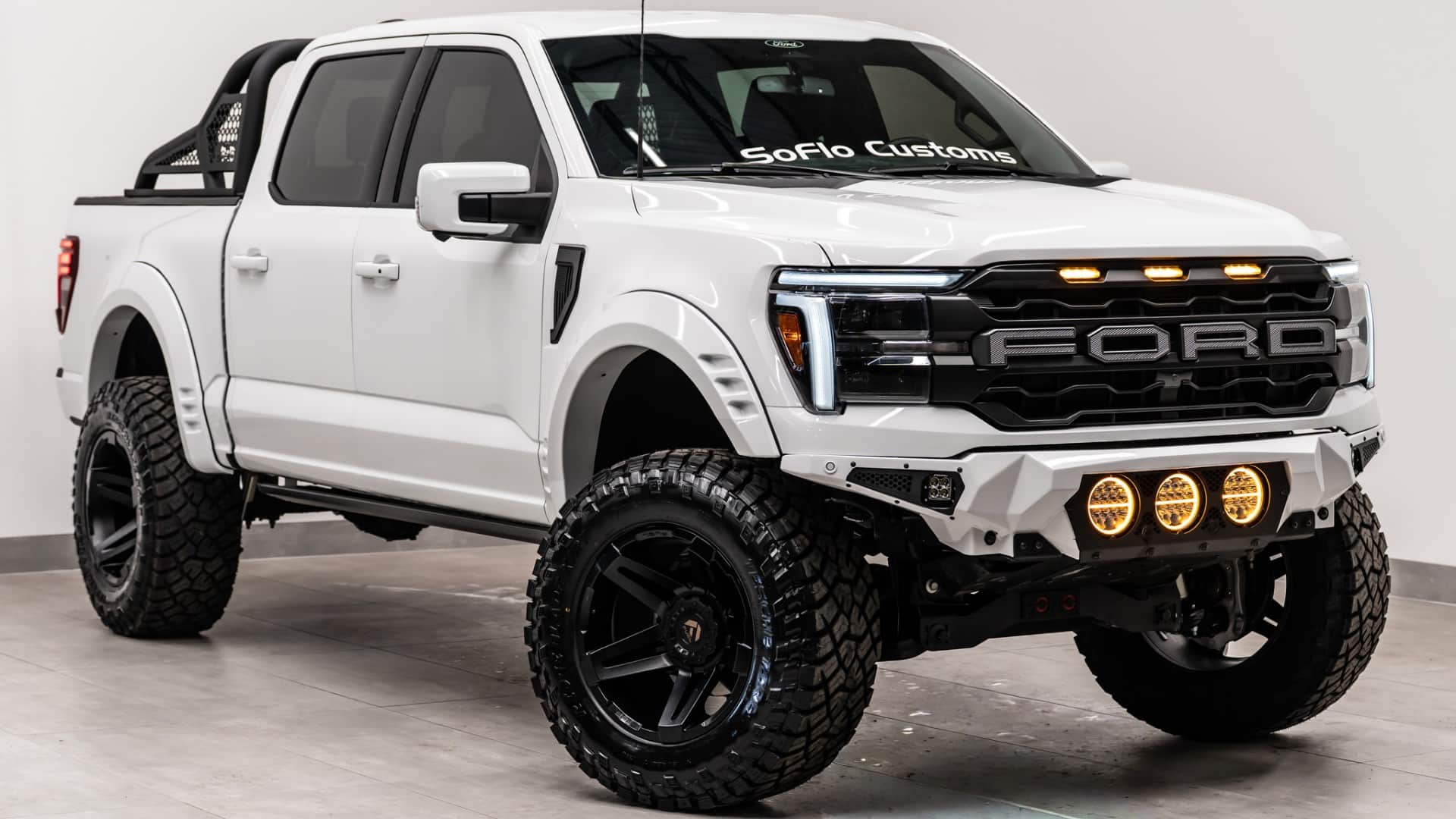 2025 FORD F-150 LARIAT