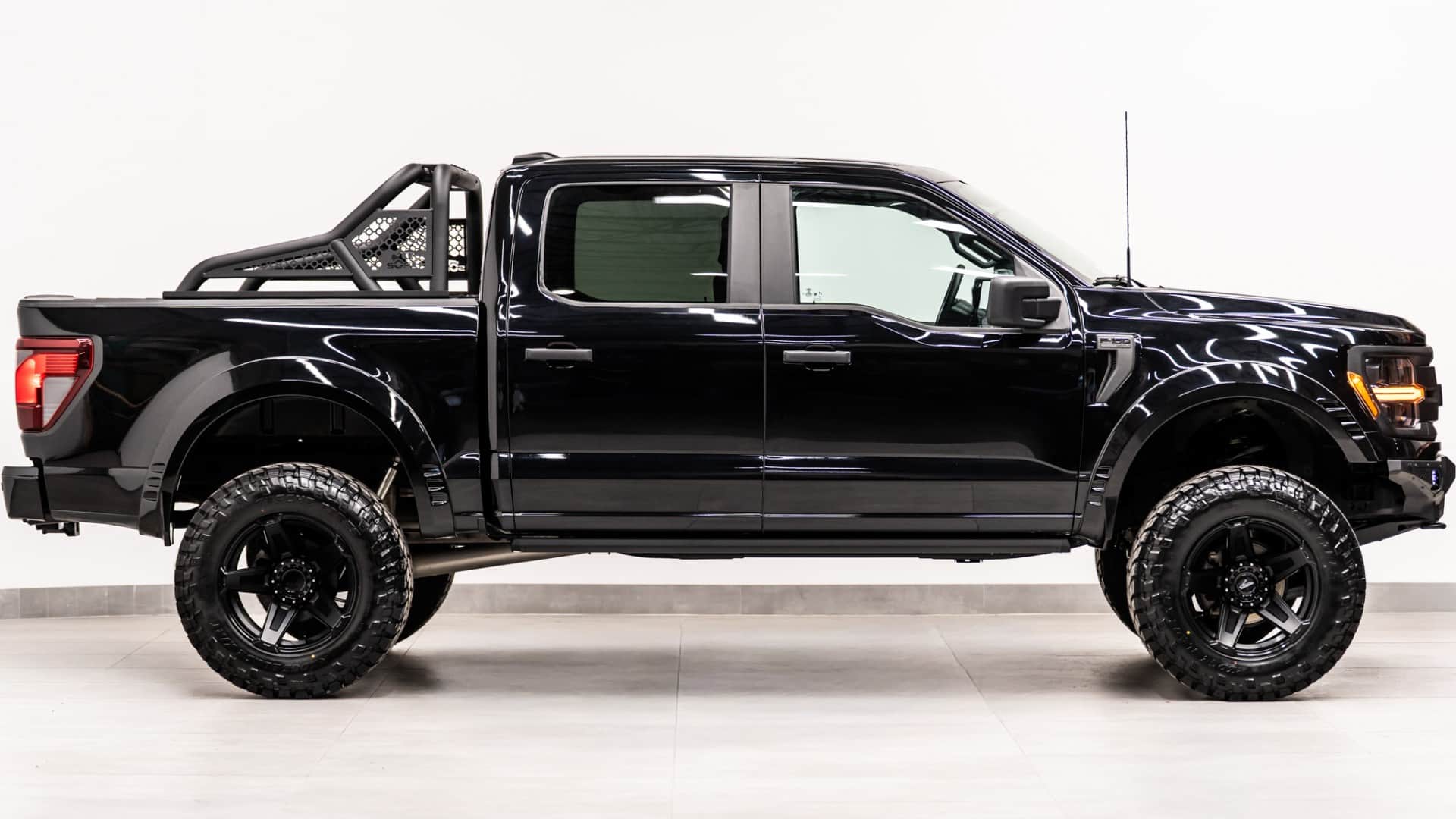 2024 FORD F-150 4X4