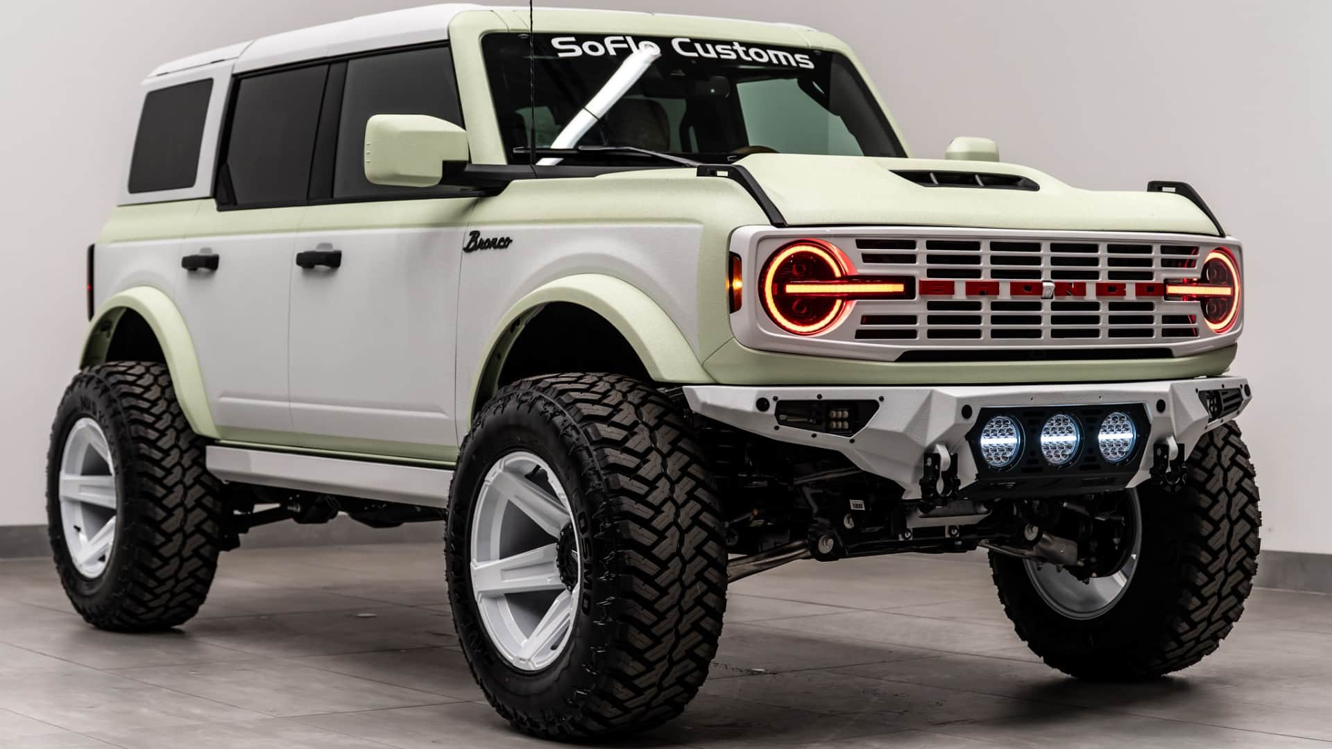 2025 FORD BRONCO